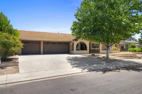 Exterior - 3904 Trillium Ave, Modesto, CA 95356 photo 3 of 9