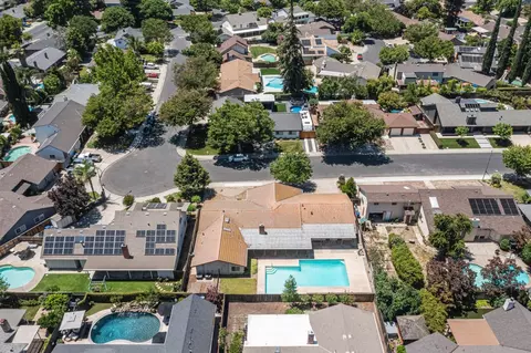 View/Area - 3904 Trillium Ave, Modesto, CA 95356 photo 2 of 6