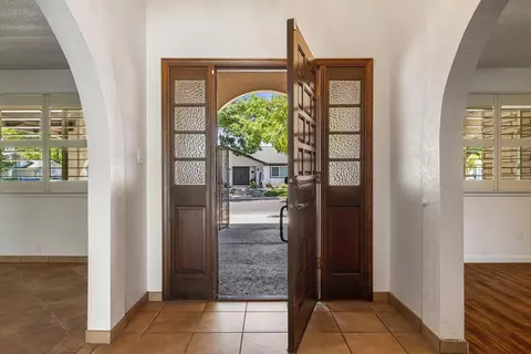 Entry Way - 3904 Trillium Ave, Modesto, CA 95356 photo 2 of 15
