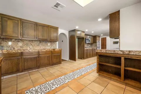 Kitchen - 3904 Trillium Ave, Modesto, CA 95356 photo 1 of 4