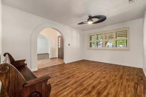 Living - 3904 Trillium Ave, Modesto, CA 95356 photo 5 of 5