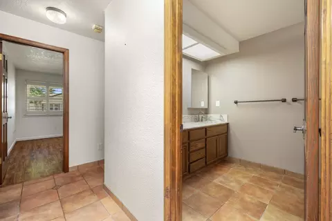 Entry Way - 3904 Trillium Ave, Modesto, CA 95356 photo 8 of 15