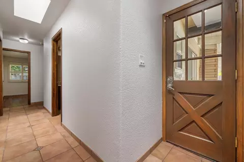Entry Way - 3904 Trillium Ave, Modesto, CA 95356 photo 9 of 15