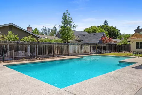 Exterior - 3904 Trillium Ave, Modesto, CA 95356 photo 6 of 9