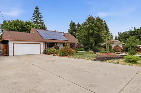 1360 Delone Dr, Yuba City, CA 95991