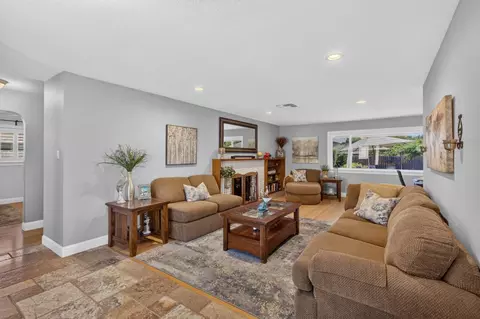 Living - 3812 Dell Rd, Carmichael, CA 95608 photo 2 of 7