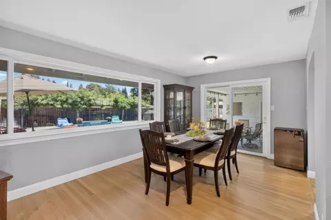 Dining - 3812 Dell Rd, Carmichael, CA 95608 photo 2 of 3