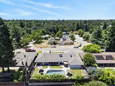 View/Area - 3812 Dell Rd, Carmichael, CA 95608 photo 1 of 6
