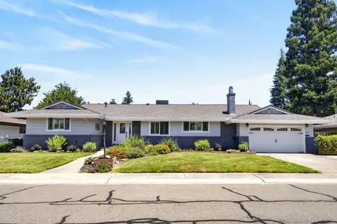 3812 Dell Rd, Carmichael, CA 95608