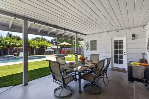 Exterior - 3812 Dell Rd, Carmichael, CA 95608 photo 3 of 12