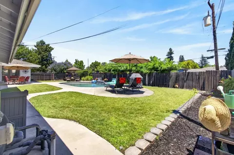 Exterior - 3812 Dell Rd, Carmichael, CA 95608 photo 7 of 12