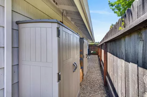 Exterior - 3812 Dell Rd, Carmichael, CA 95608 photo 11 of 12
