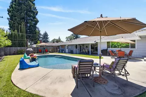 Exterior - 3812 Dell Rd, Carmichael, CA 95608 photo 4 of 12