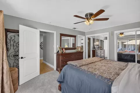Bedroom - 3812 Dell Rd, Carmichael, CA 95608 photo 3 of 7