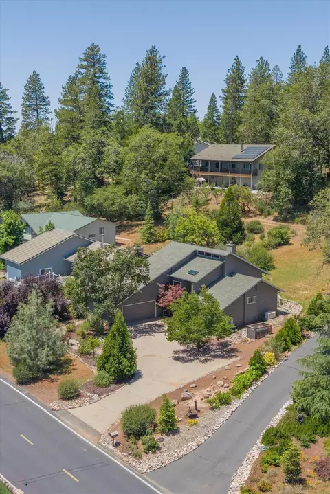 View/Area - 664 Forest Meadows Dr, Murphys, CA 95247 photo 4 of 7