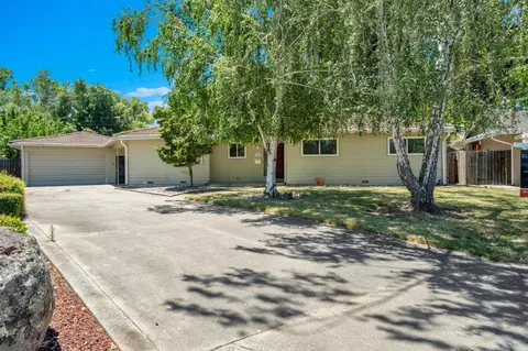 832 Prow Ct, Sacramento, CA 95822