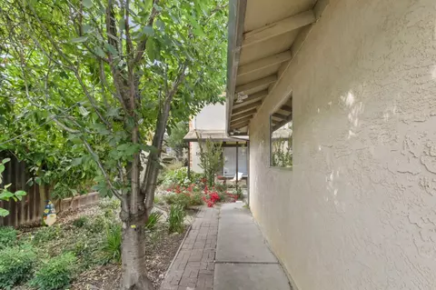Exterior - 3030 Albany Ave, Davis, CA 95618 photo 12 of 14