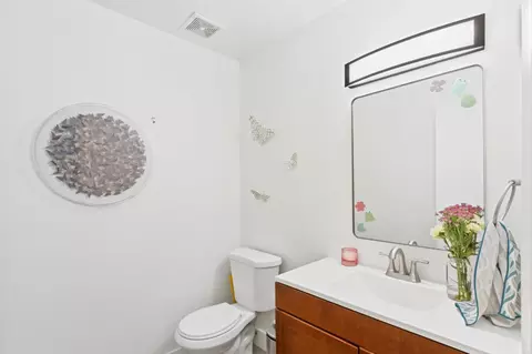 Bath - 3030 Albany Ave, Davis, CA 95618 photo 3 of 3