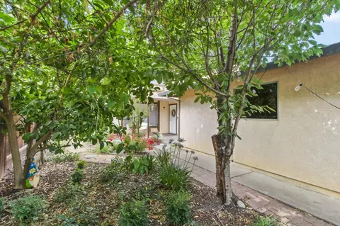 Exterior - 3030 Albany Ave, Davis, CA 95618 photo 13 of 14