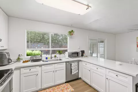 Kitchen - 3030 Albany Ave, Davis, CA 95618 photo 3 of 4