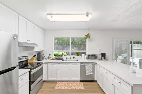 Kitchen - 3030 Albany Ave, Davis, CA 95618 photo 2 of 4