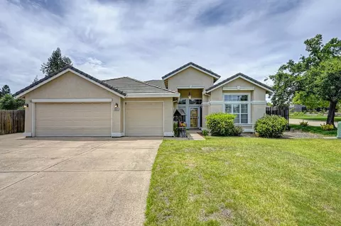 8311 Oakwood Hills Cir, Citrus Heights, CA 95610
