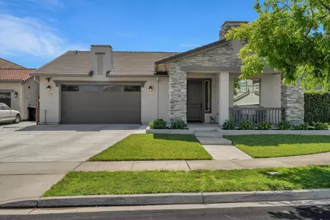 1244 Bluegrass Ct, Oakdale, CA 95361