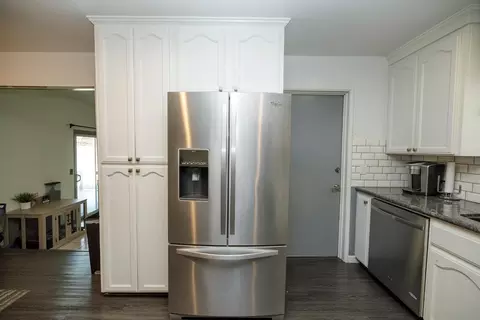 Kitchen - 1505 Hamilton Ave, Modesto, CA 95350 photo 4 of 4