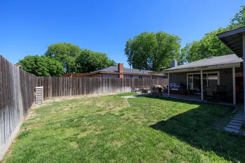 Exterior - 1505 Hamilton Ave, Modesto, CA 95350 photo 10 of 12