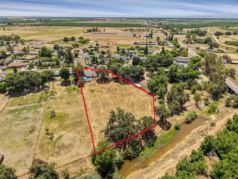 View/Area - 13643 Pinto Ln, Lodi, CA 95240 photo 3 of 19