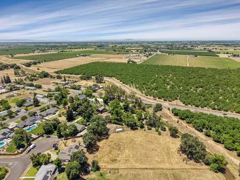 View/Area - 13643 Pinto Ln, Lodi, CA 95240 photo 6 of 19