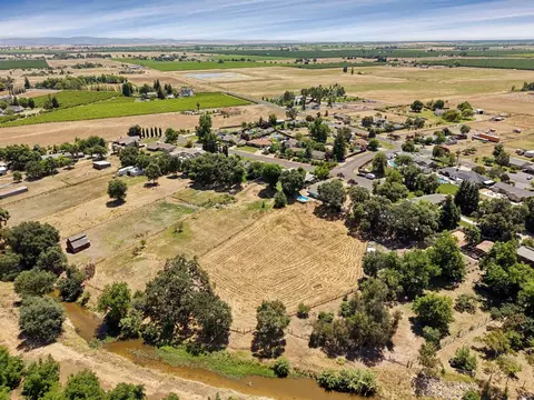 View/Area - 13643 Pinto Ln, Lodi, CA 95240 photo 10 of 19
