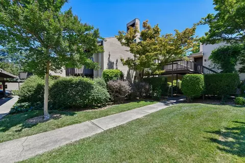 2292 Woodside Ln #12, Sacramento, CA 95825