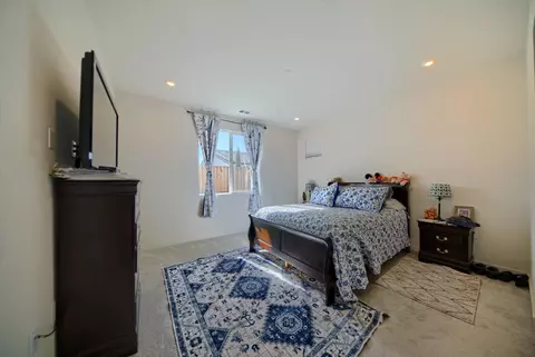Bedroom - 2132 Emerald Ranch Rd, Patterson, CA 95363 photo 3 of 4