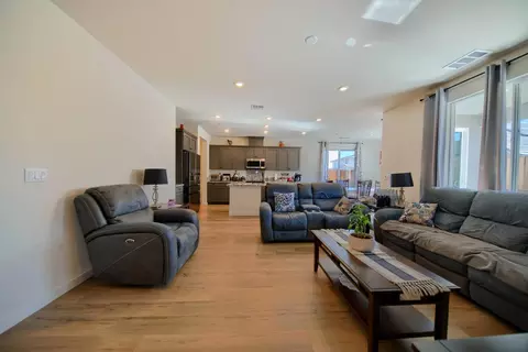 Living - 2132 Emerald Ranch Rd, Patterson, CA 95363 photo 1 of 2