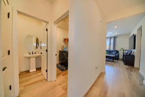 Entry Way - 2132 Emerald Ranch Rd, Patterson, CA 95363 photo 8 of 11