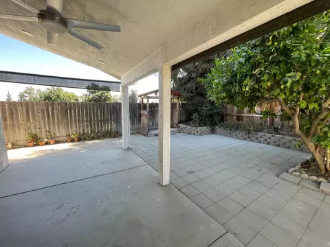 Exterior - 1716 Ramson Dr, Turlock, CA 95380 photo 8 of 9