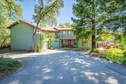 10947 E Lime Kiln Rd, Grass Valley, CA 95949