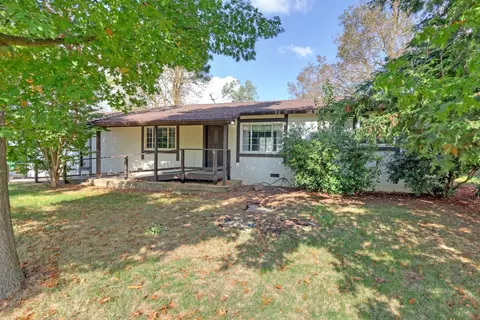 10775 Calvine Rd, Sacramento, CA 95830
