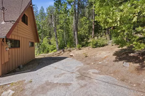 Exterior - 3076 Forest Ln, Arnold, CA 95223 photo 5 of 16