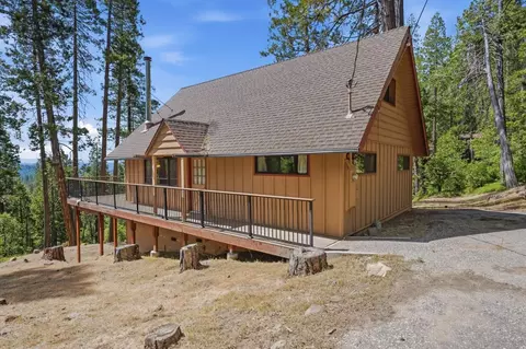 Exterior - 3076 Forest Ln, Arnold, CA 95223 photo 2 of 16