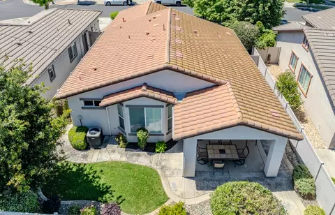 View/Area - 2362 Shadow Berry Dr, Manteca, CA 95336 photo 4 of 8