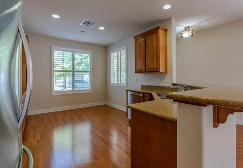 Living - 2362 Shadow Berry Dr, Manteca, CA 95336 photo 5 of 6
