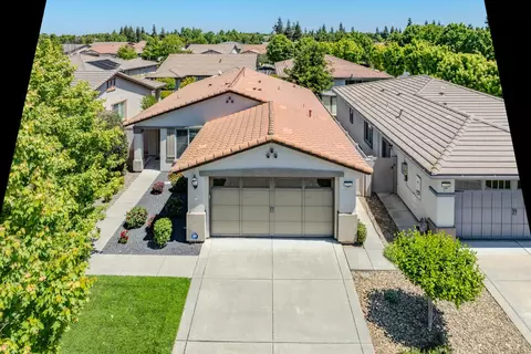 View/Area - 2362 Shadow Berry Dr, Manteca, CA 95336 photo 1 of 8