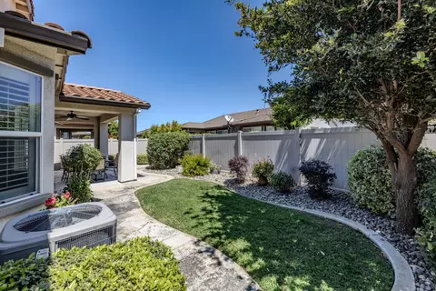 Exterior - 2362 Shadow Berry Dr, Manteca, CA 95336 photo 10 of 11
