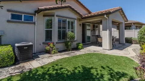 Exterior - 2362 Shadow Berry Dr, Manteca, CA 95336 photo 7 of 11