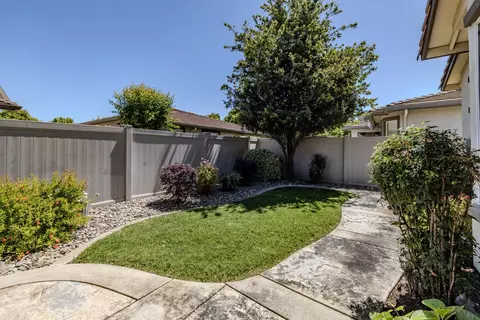 Exterior - 2362 Shadow Berry Dr, Manteca, CA 95336 photo 9 of 11