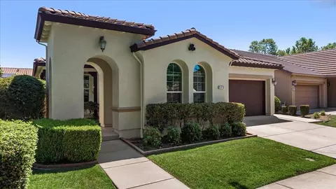 Exterior - 375 Applegate Dr, Oakdale, CA 95361 photo 3 of 12