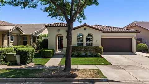 Exterior - 375 Applegate Dr, Oakdale, CA 95361 photo 4 of 12