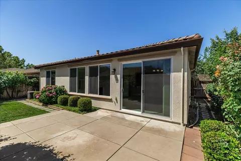 Exterior - 375 Applegate Dr, Oakdale, CA 95361 photo 8 of 12